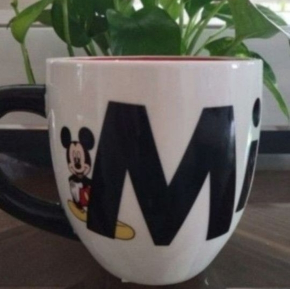 Brand new (Lot of 20) Mickey Mouse mugs!